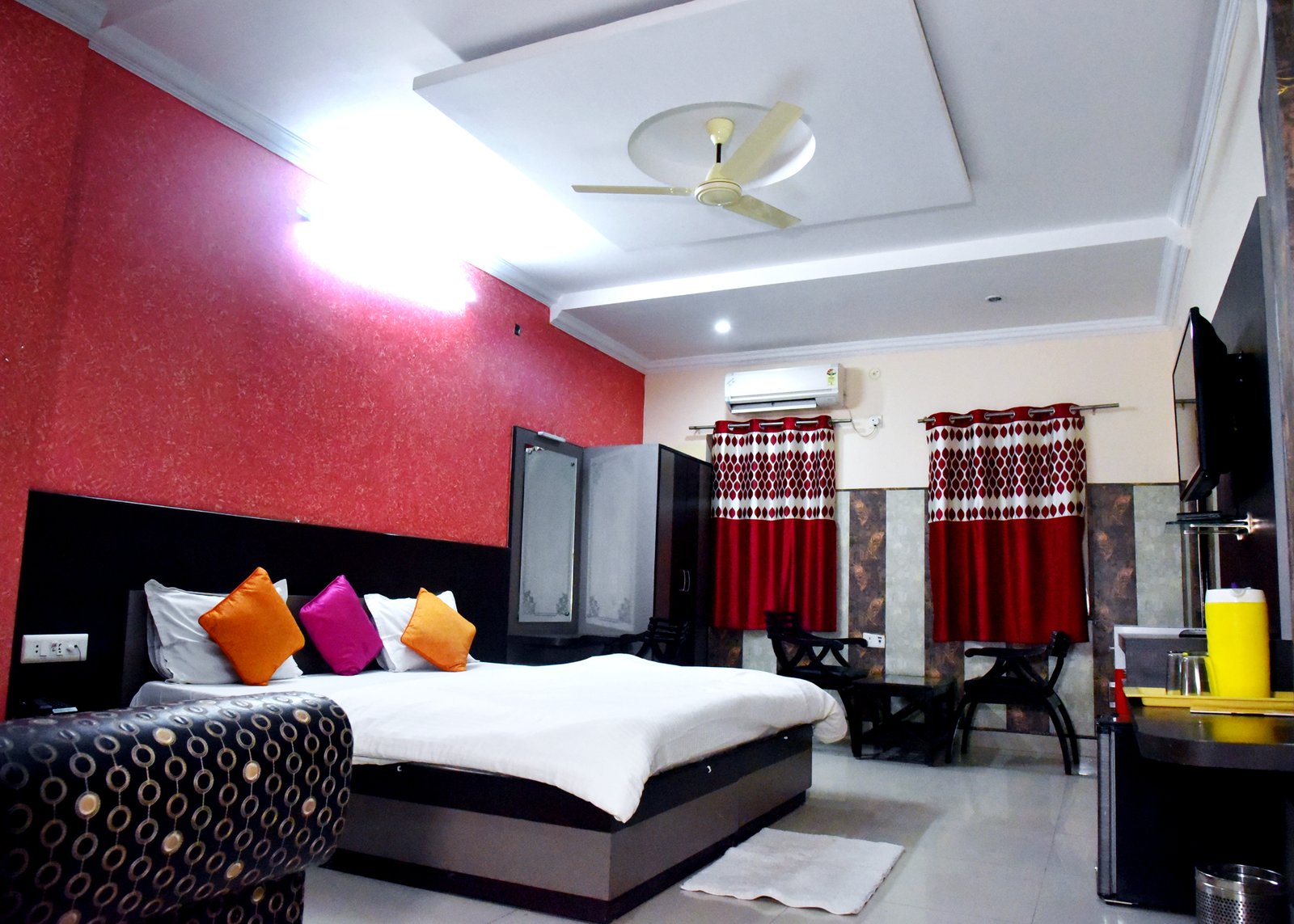 Super Deluxe Room